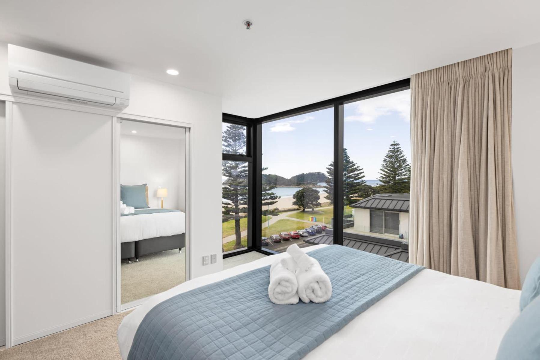 Oceanside Bliss - Absolute Beachfront - Uninterrupted Ocean Views With Pool Mount Maunganui Kültér fotó
