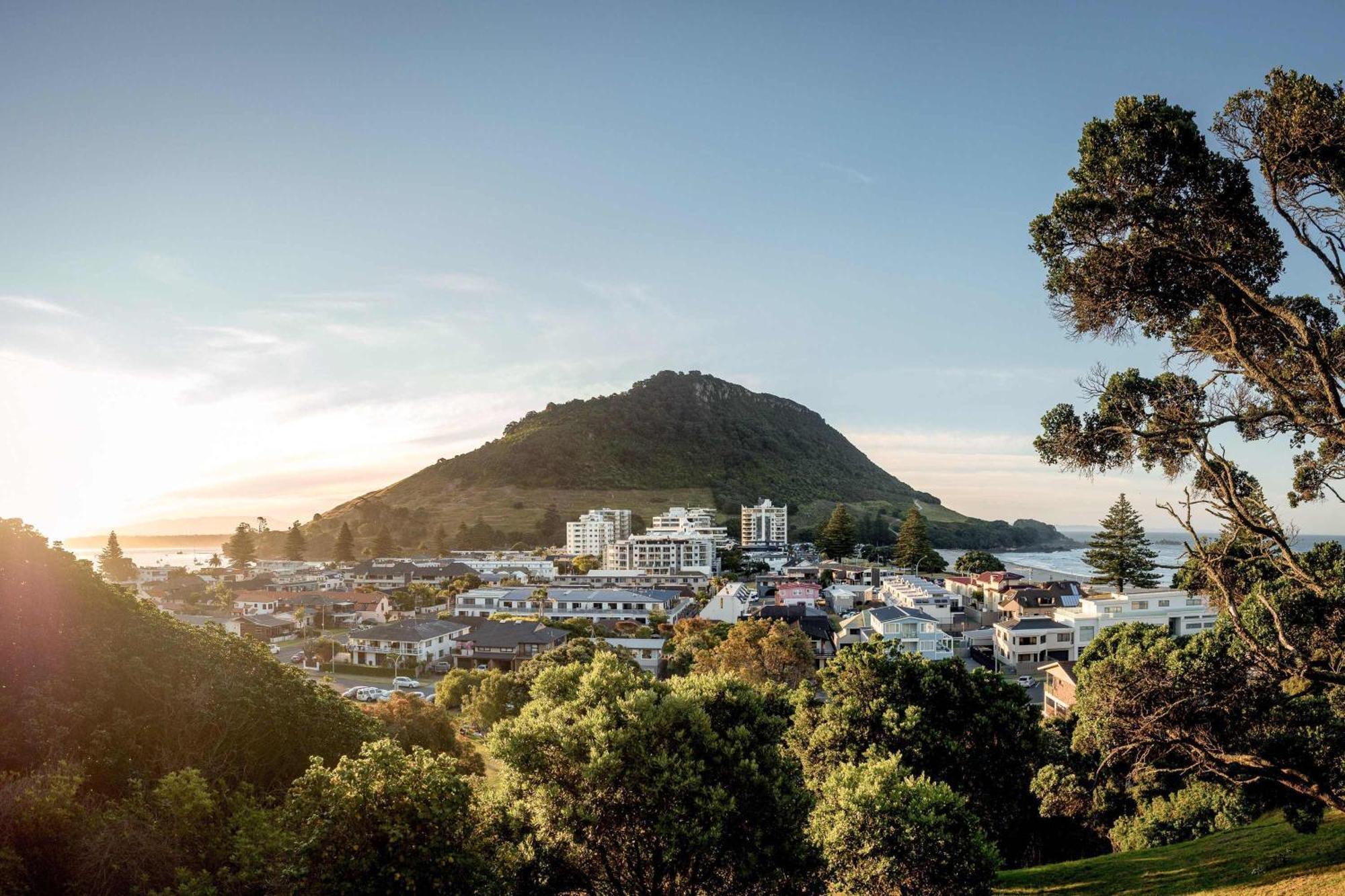 Oceanside Bliss - Absolute Beachfront - Uninterrupted Ocean Views With Pool Mount Maunganui Kültér fotó