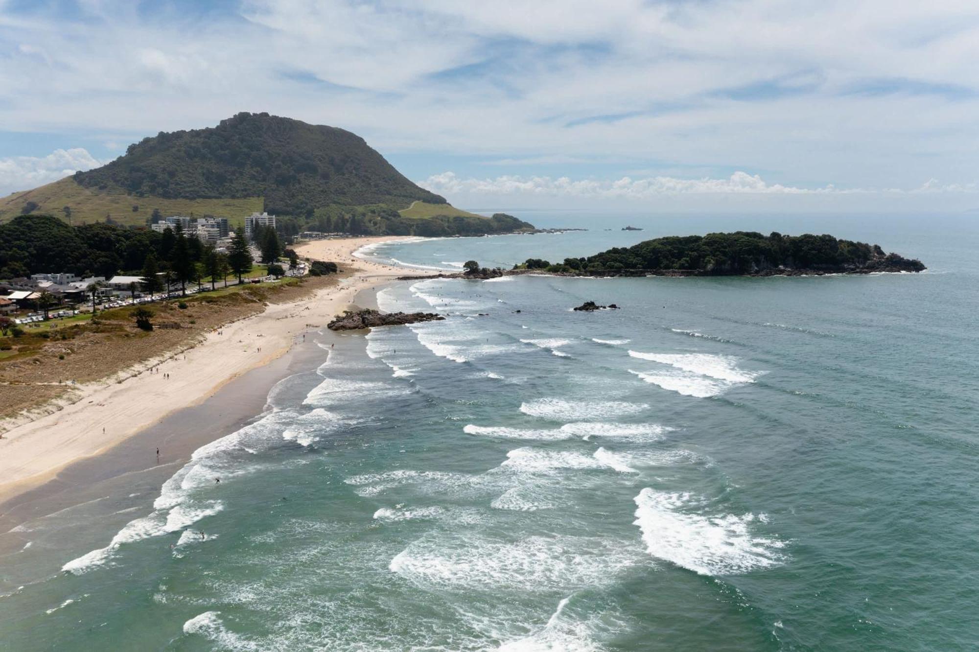 Oceanside Bliss - Absolute Beachfront - Uninterrupted Ocean Views With Pool Mount Maunganui Kültér fotó