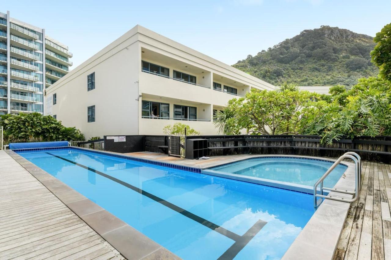Oceanside Bliss - Absolute Beachfront - Uninterrupted Ocean Views With Pool Mount Maunganui Kültér fotó